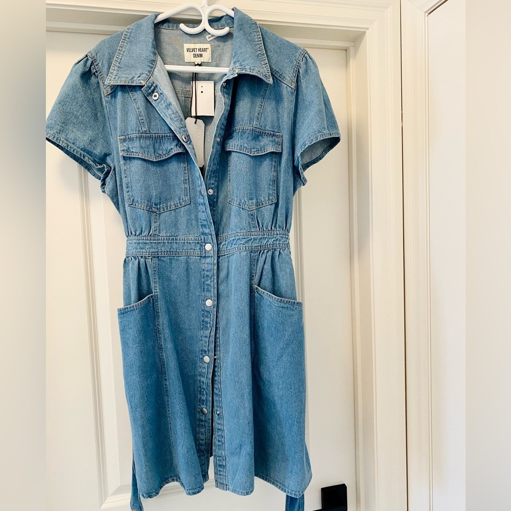 Velvet Heart Light Blue Denim Midi Shirt Dress with Front Snaps and Waist Tie